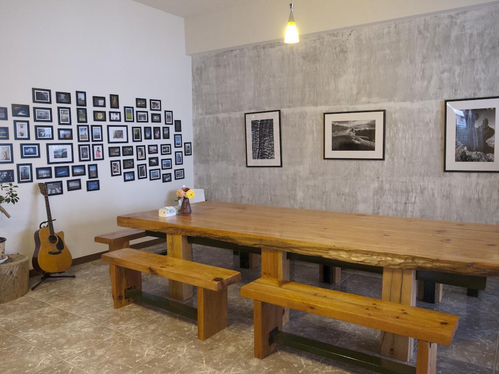Ferienwohnung Hope Monkey Backpacker T'ai-tung Exterior foto